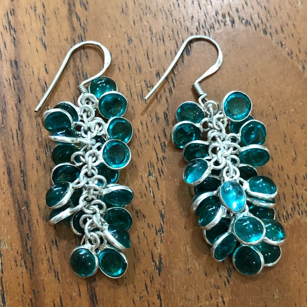 NEW 925 Silver Green Dangling Earrings